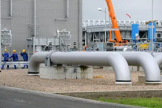 Химически завод в Руан обгази Париж с неотровен газ