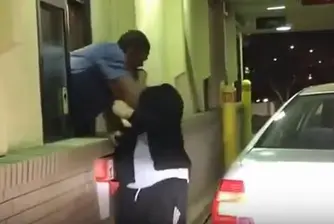 Бой между служител на McDonald's и клиент (видео)
