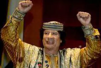 Преговаря ли Кадафи за оттегляне?