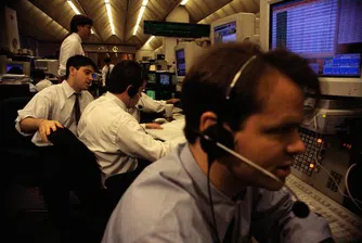 Предупредиха за твърде големи дълги позиции при AUD