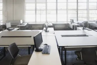 Със 70% са намалели учителите за 15 години