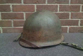 Откриха каска на Марс (снимки)