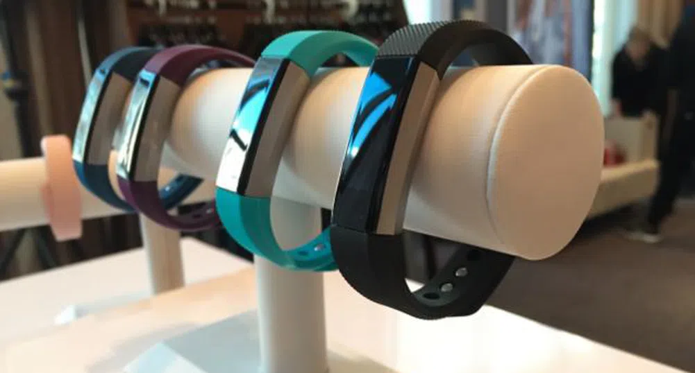 Акциите на Fitbit се сринаха