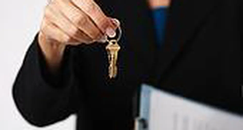 Продажбите на жилища в САЩ падат с почти 17% през декември