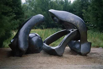 Скулптура на Хенри Мур предадена за скрап?