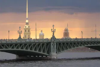 Продават дворец от 18 век в Санкт Петербург