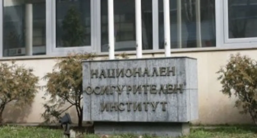 Заради дефлацията догодина трябва да намалят пенсиите
