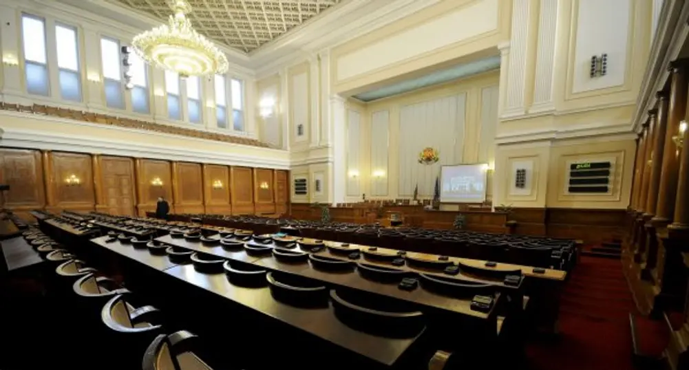 Отмениха парламентарния контрол за тази седмица