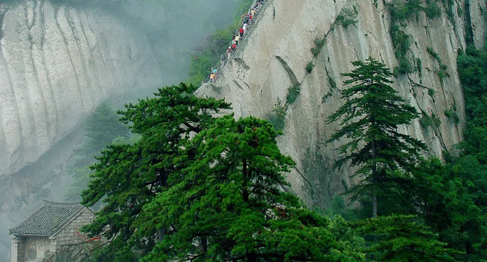 Пътеката на смъртта всяка година взима 100 жертви