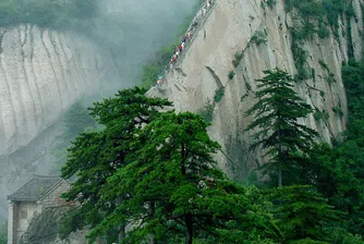 Пътеката на смъртта всяка година взима 100 жертви