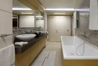 На борда на луксозната яхта Classic Supreme 132 (снимки)