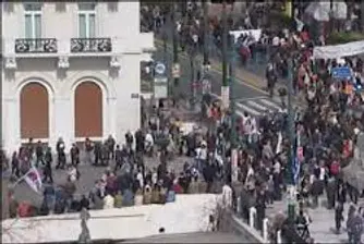 Производителите и търговците в Гърция стачкуват