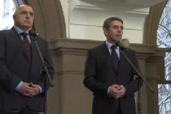 Борисов срещу Плевнелиев: Кой е по-харесван от българите