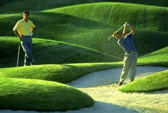 Изкуствен остров за голф откриват на Малдивите