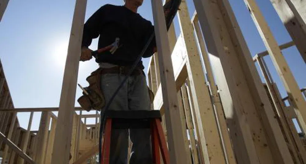 Рязък спад на строителството на жилища в САЩ през юни