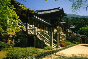 10 девствени дестинации, които скоро ще бъде късно да посетите