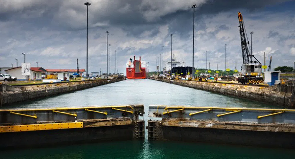 Панамският канал става на 100 години