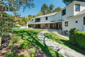 Новата къща на Скарлет Йохансон