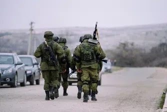 Украйна изтегля тежкото си въоръжение