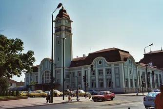 Смениха 24 областни управители