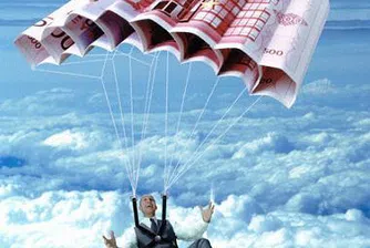 Само 30% от бонусите на банкерите ще се плащат кеш