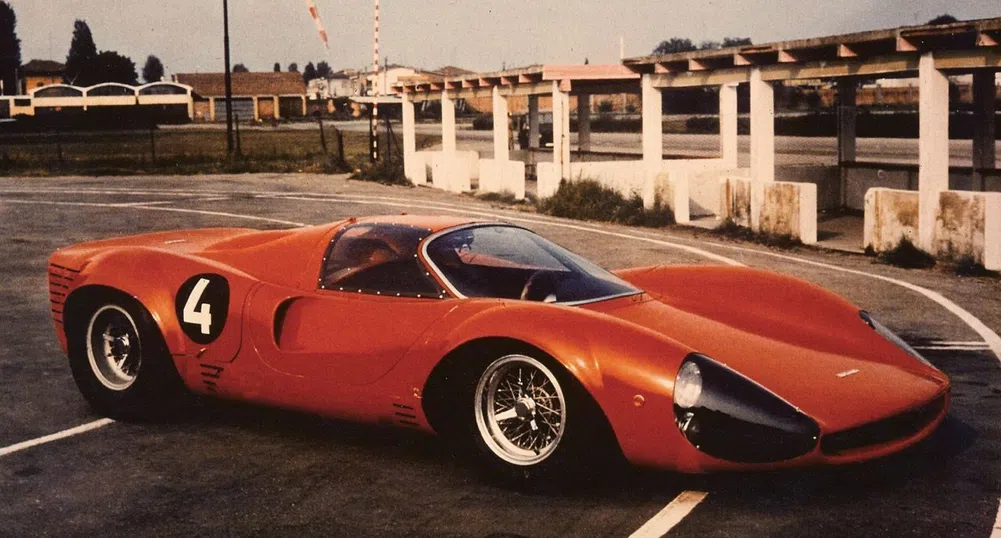 Продават Ferrari за 9 млн. долара, което всъщност не е Ferrari