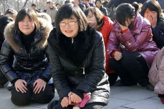 Погребват Ким Чен Ир