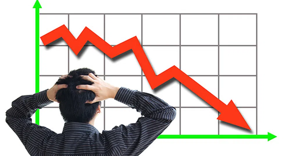 Щатските индекси губят близо 3%, петролът поевтинява с 10