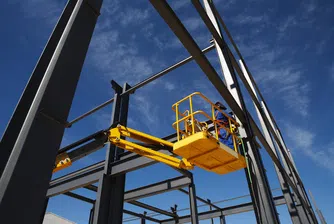 10-процентен спад в строителството през февруари