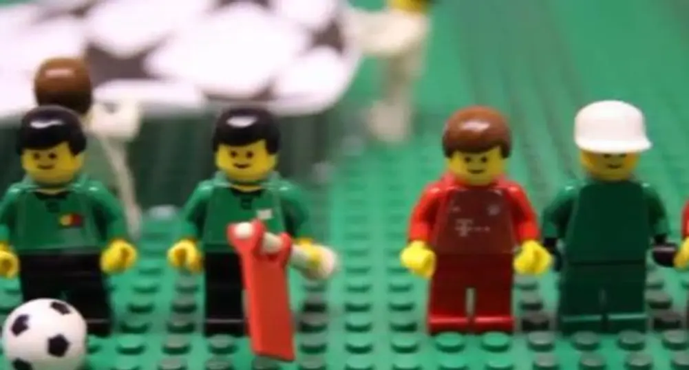 Вижте финала в Шампионска лига, пресъздаден с Lego