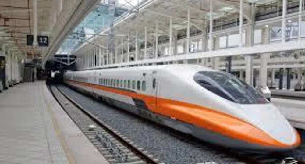 Над 600 пътници евакуирани от влак в Тайван заради експлозиви