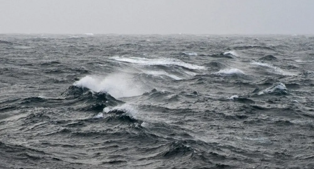 Опасен вятър по морето