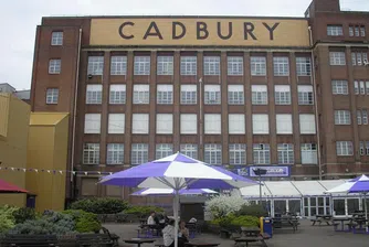 FT: Придобиването на Cadbury от Kraft е сделка на годината