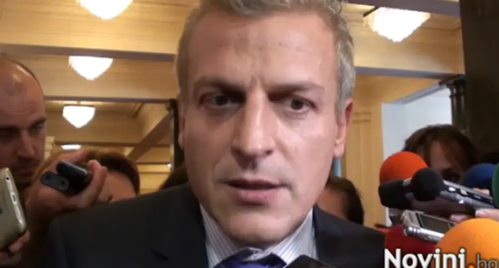 Депутатите приеха здравните грижи да се разделят на два пакета