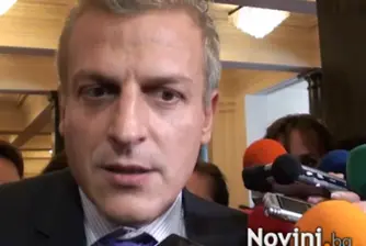 Депутатите приеха здравните грижи да се разделят на два пакета