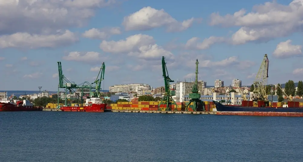 Спад на промишленото производство с 1.9% през август