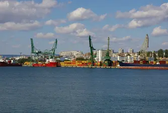 Спад на промишленото производство с 1.9% през август