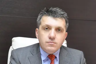 Премиерът поиска оставката на шефа на Агенцията по храните