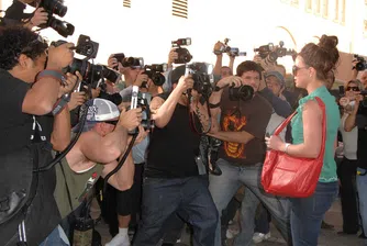 Хора под наем