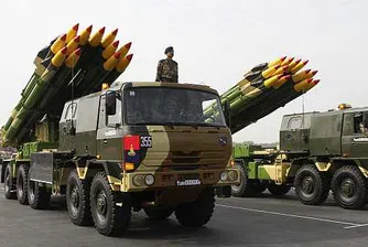 Кой колко харчи за оръжия по света?