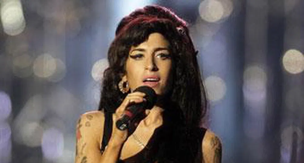 Ейми Уайнхаус пя на частно парти на руски олигарх