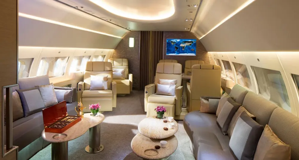 Emirates превърна пътнически самолет в луксозен джет (снимки)