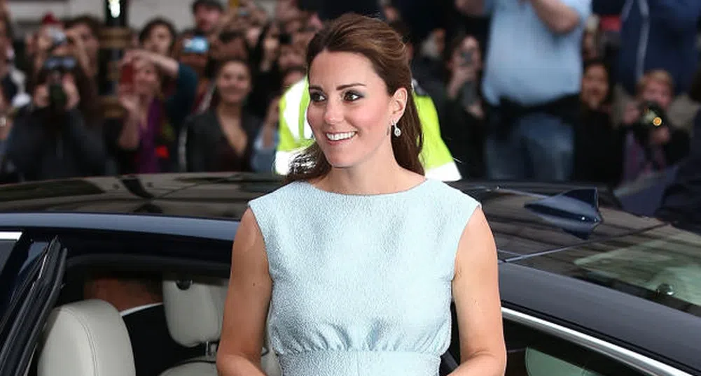 Сребърно пени за родените в един ден с кралското бебе