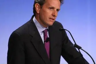 Доклад оневинява Тимъти Гайтнър за премиите в AIG