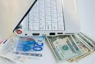 Прозорец на Белия дом е бил ударен от куршум