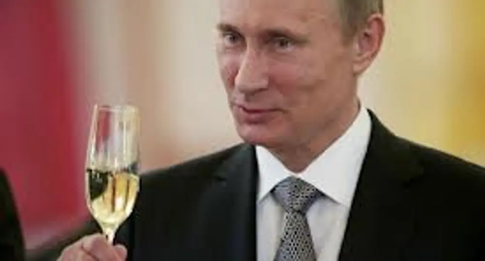 Президентът на Индонезия пее на Путин за рождения му ден (видео)