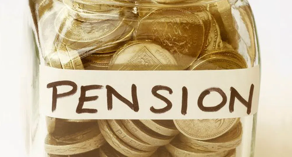 СБ: Увеличете социалните осигуровки и пенсионната възраст