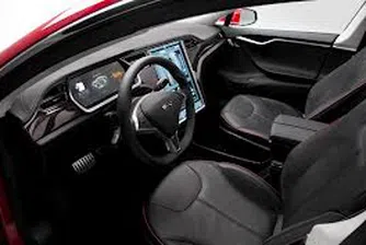 Tesla иска да замени страничните огледала с камери