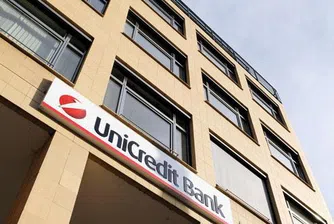 УниКредит Груп с печалба от 937 млн. евро за полугодието