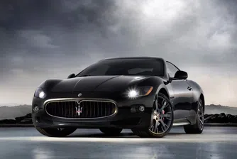 Крадци задигнаха Maserati с ключа на таблото